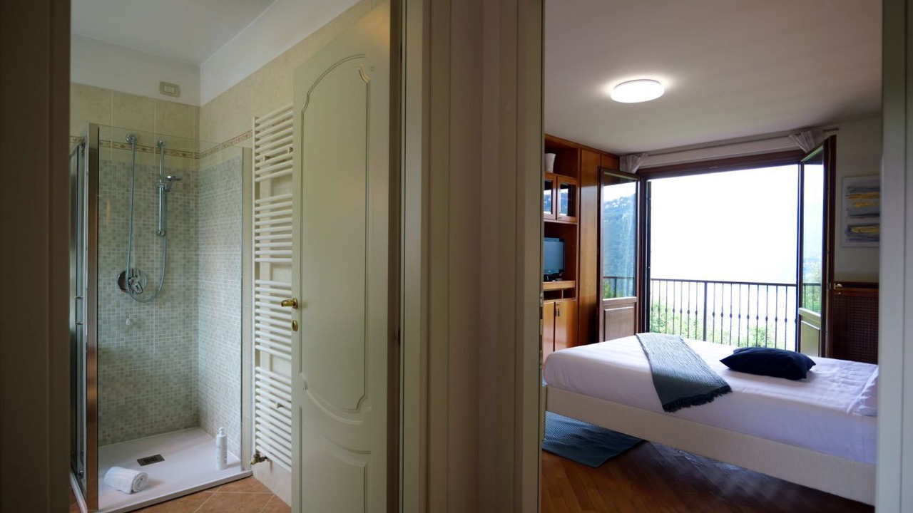 Photo of Bedroom in Como