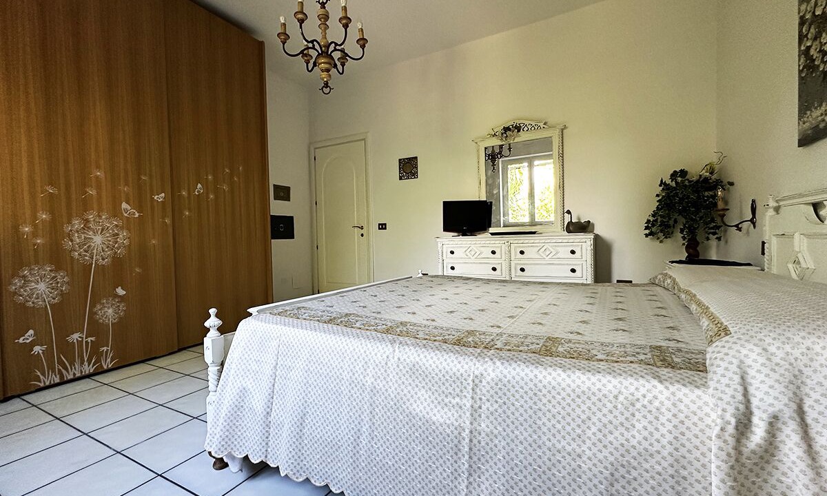 Photo of Bedroom in Latina Lido