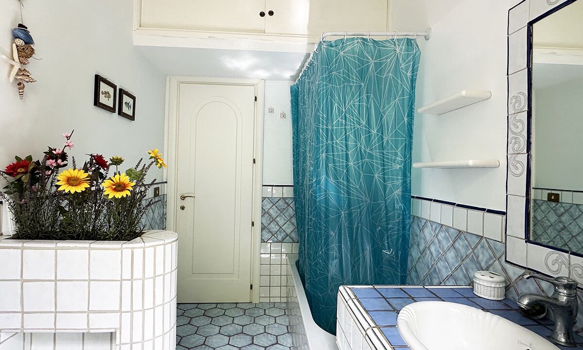 Photo of Bathroom in Latina Lido