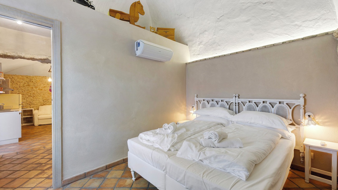 Photo of Bedroom in Boragni