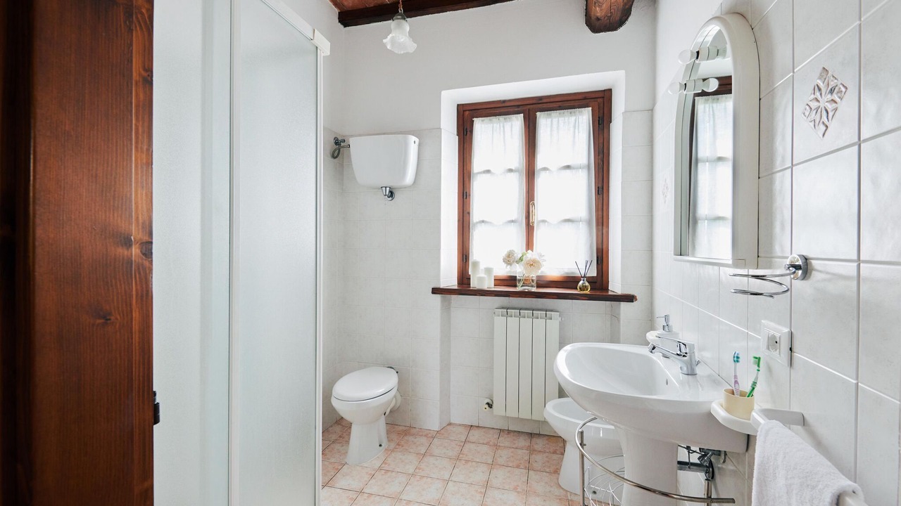 Photo of Bathroom in Camucia