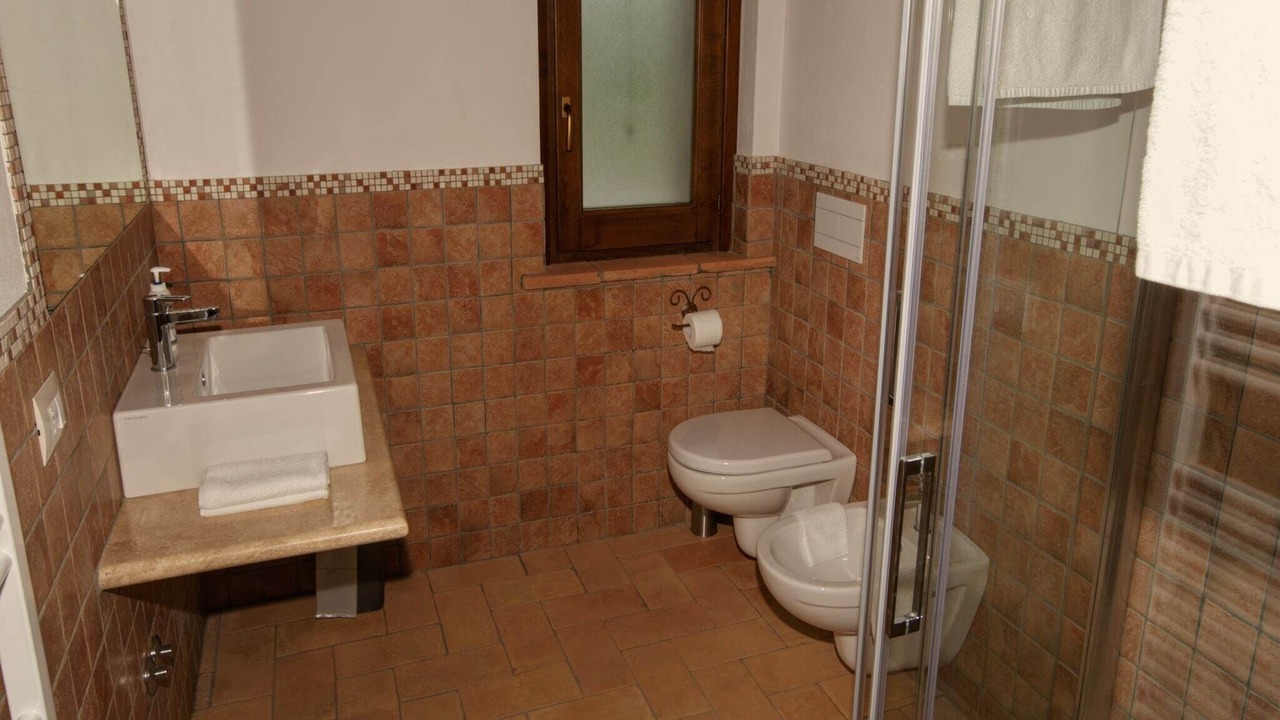 Photo of Bathroom in Todi