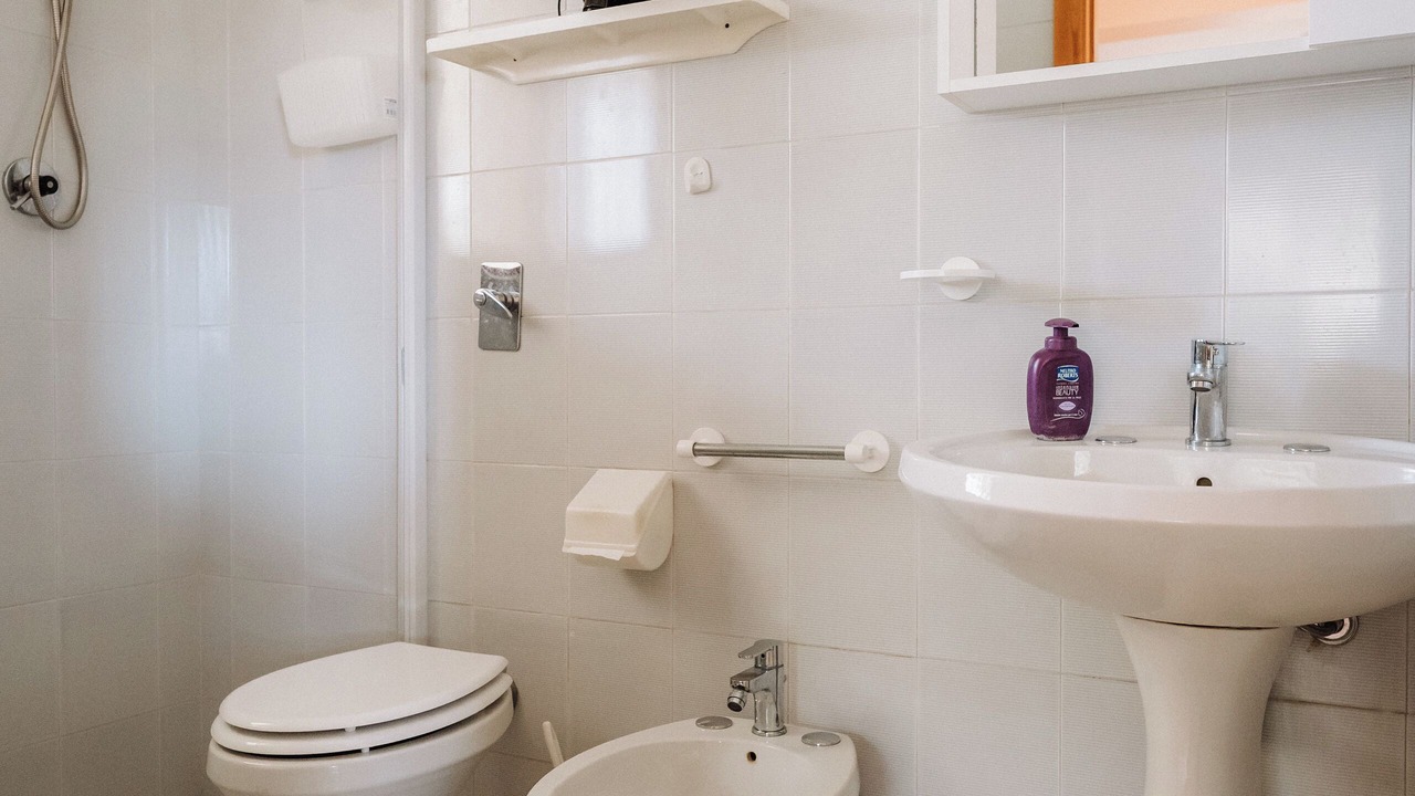 Photo of Bathroom in Caucana-finaiti-casuzze-finaiti Nord