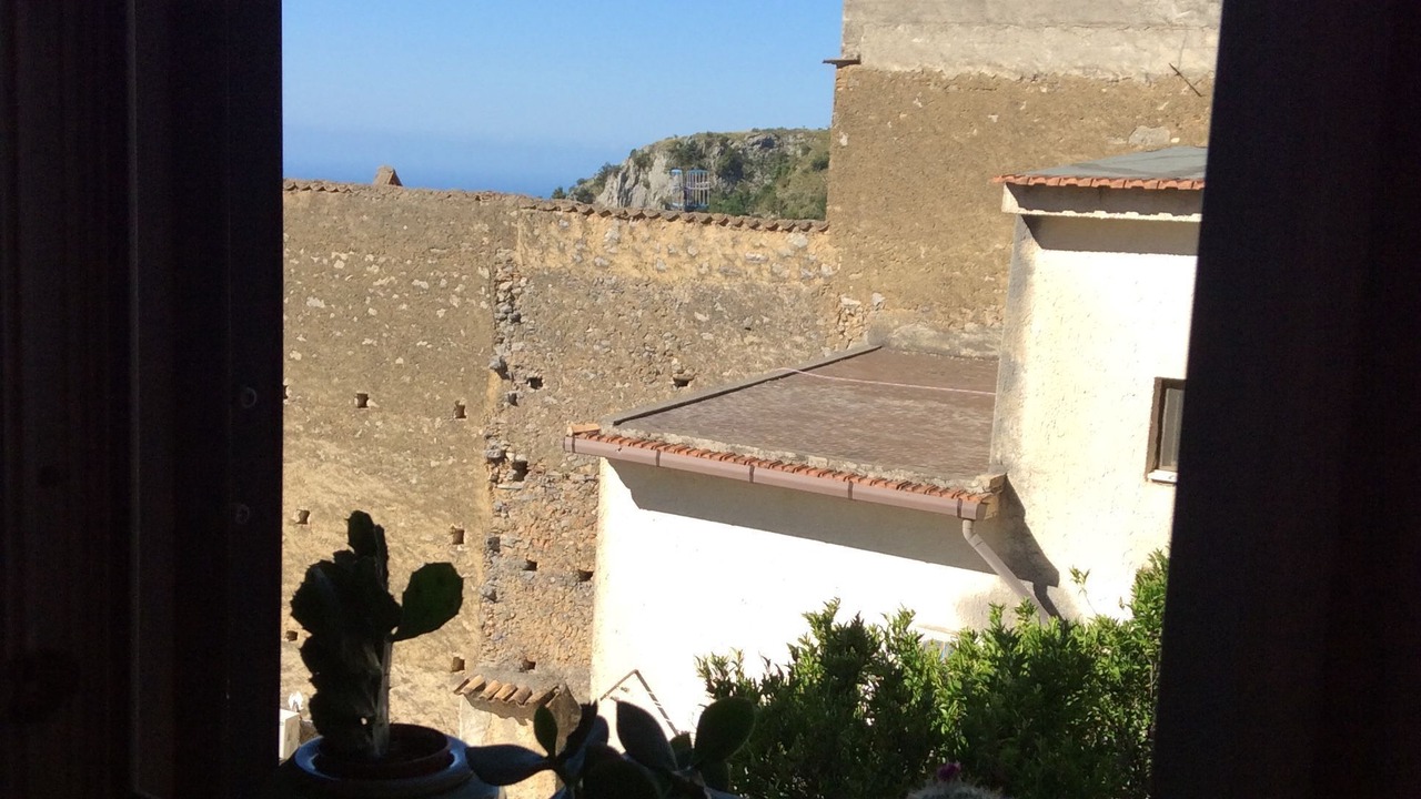 Photo of Others in Camerota