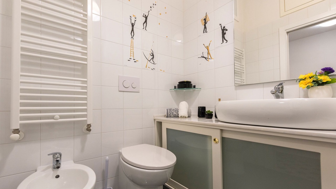 Photo of Bathroom in Historical Downtown Salerno
