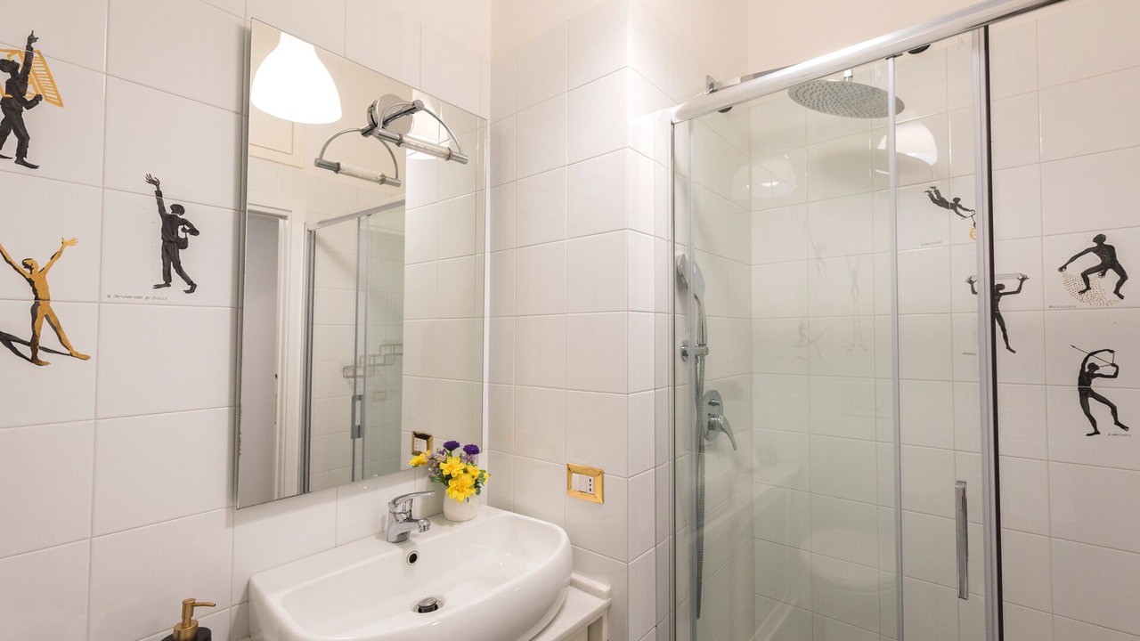 Photo of Bathroom in Historical Downtown Salerno