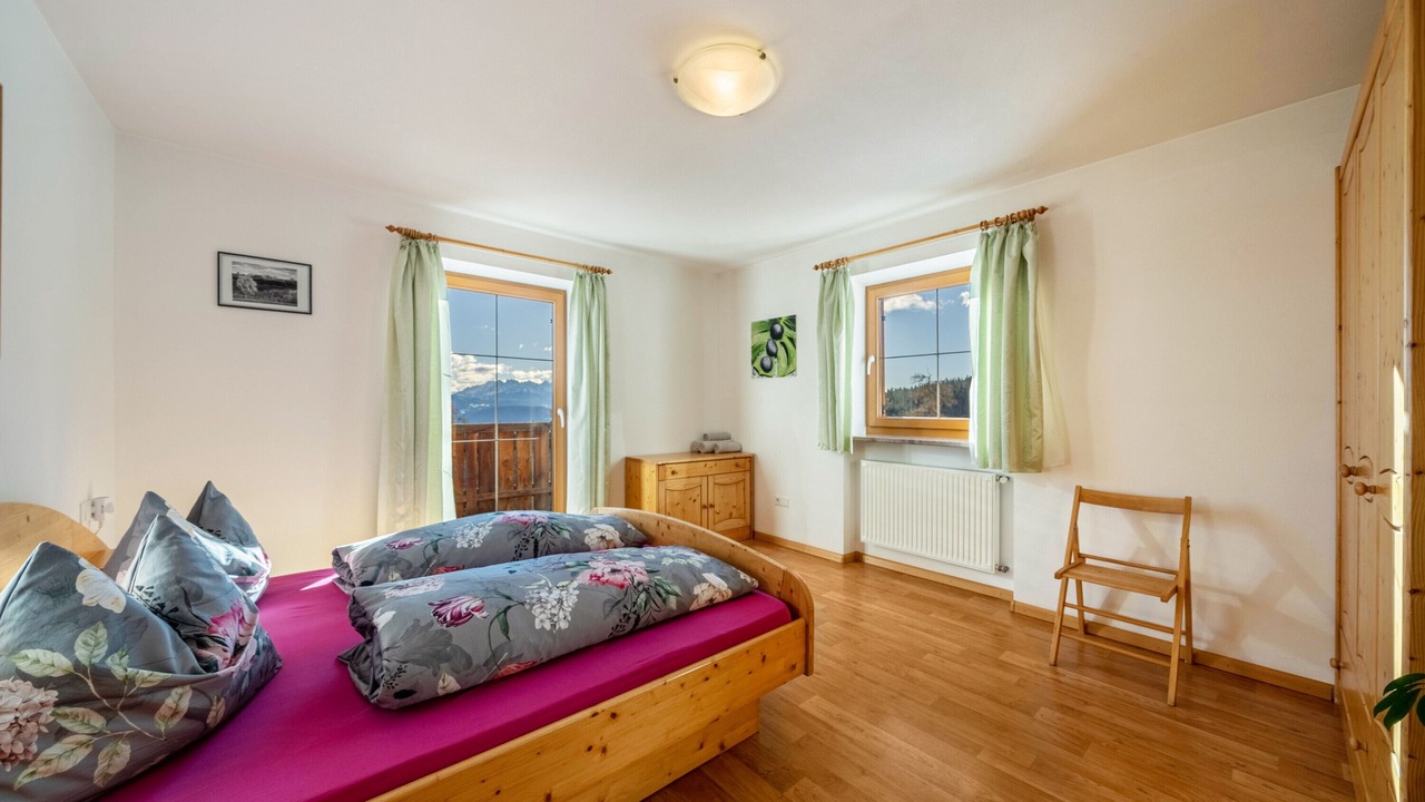 Photo of Bedroom in San Genesio Atesino