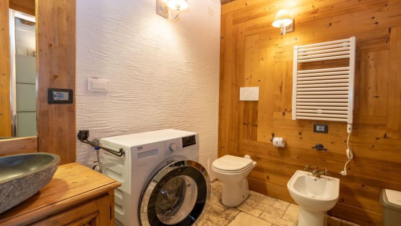 Photo of Bathroom in Ovaro