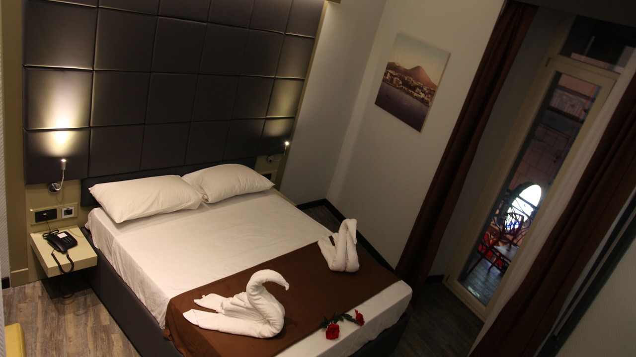Photo of Bedroom in Naples City Centre