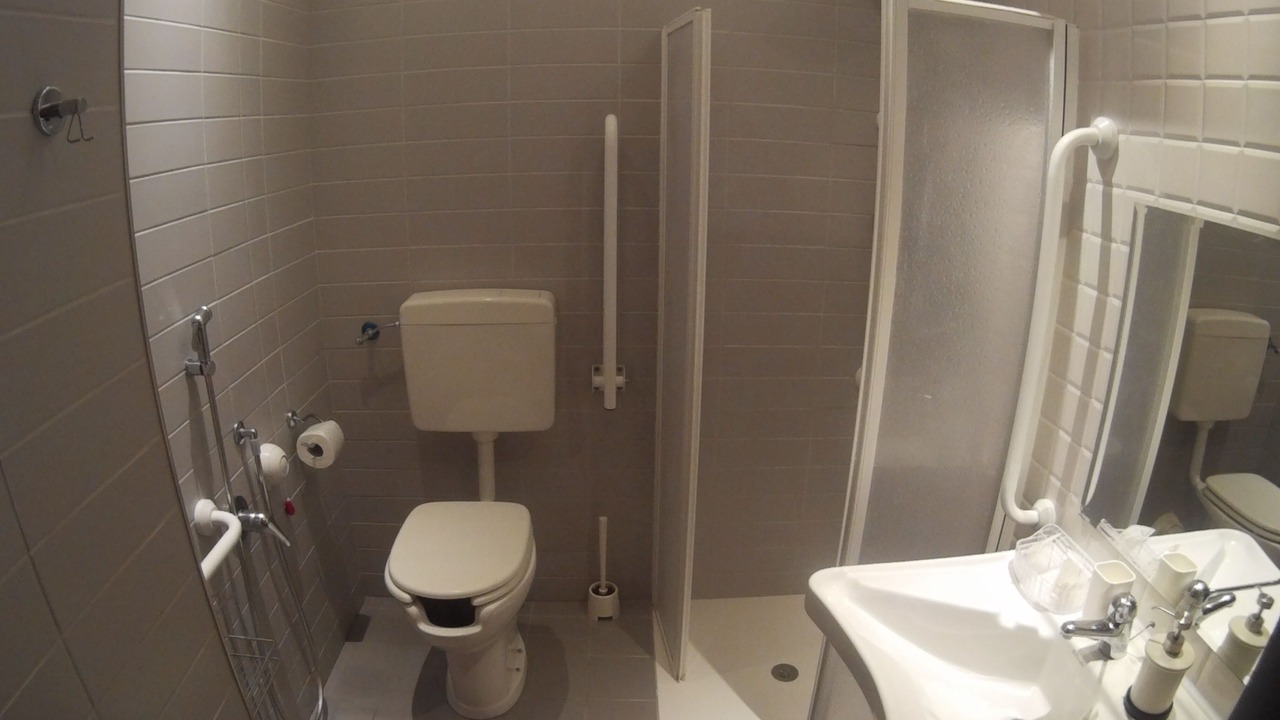 Photo of Bathroom in Naples City Centre