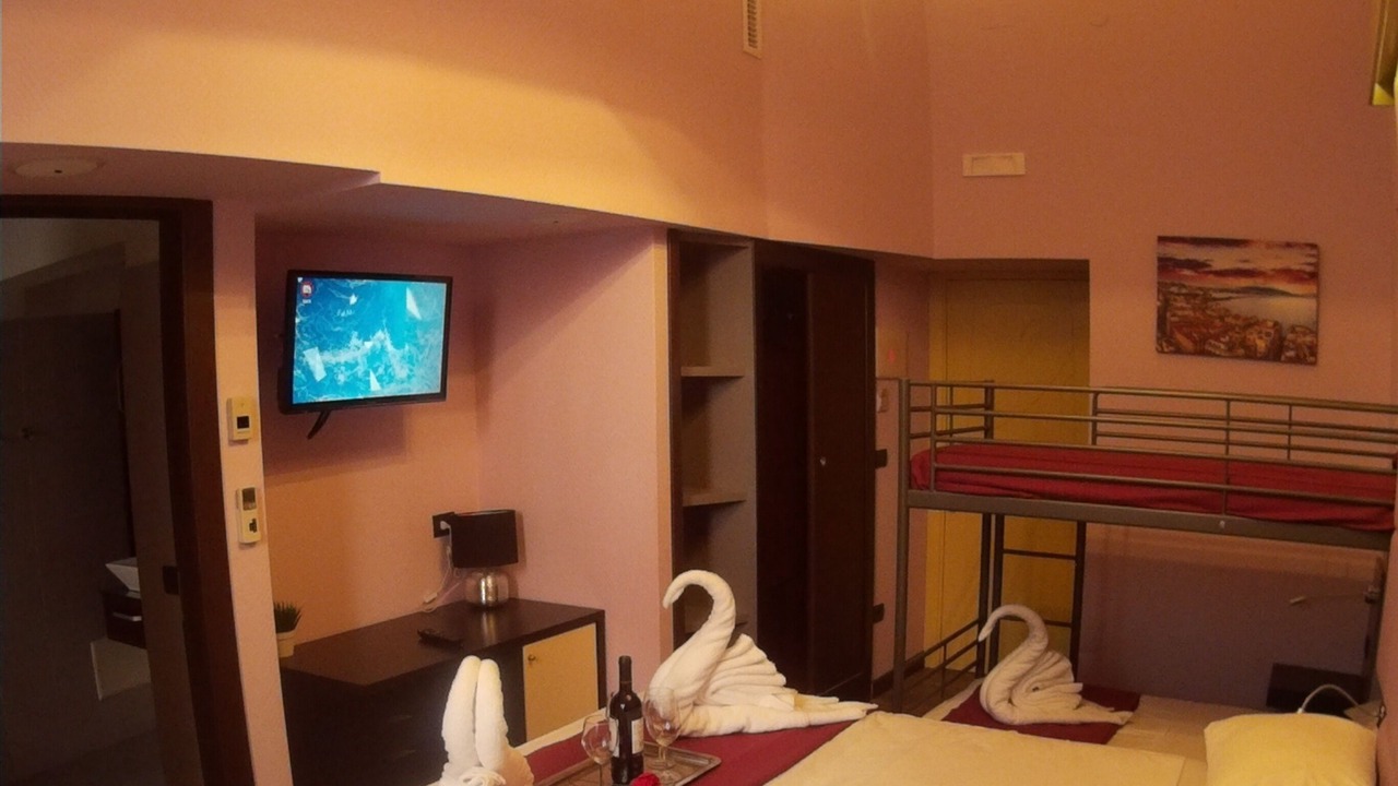 Photo of Bedroom in Naples City Centre