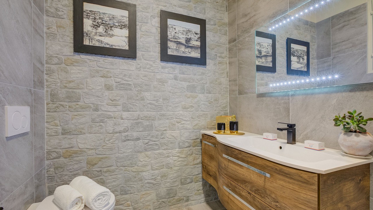 Photo of Bathroom in Gavirate