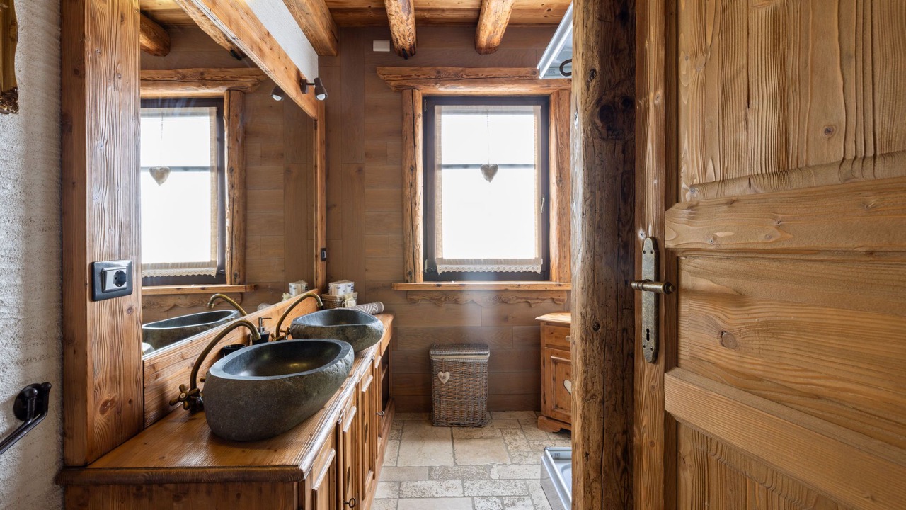 Photo of Bathroom in Ovaro