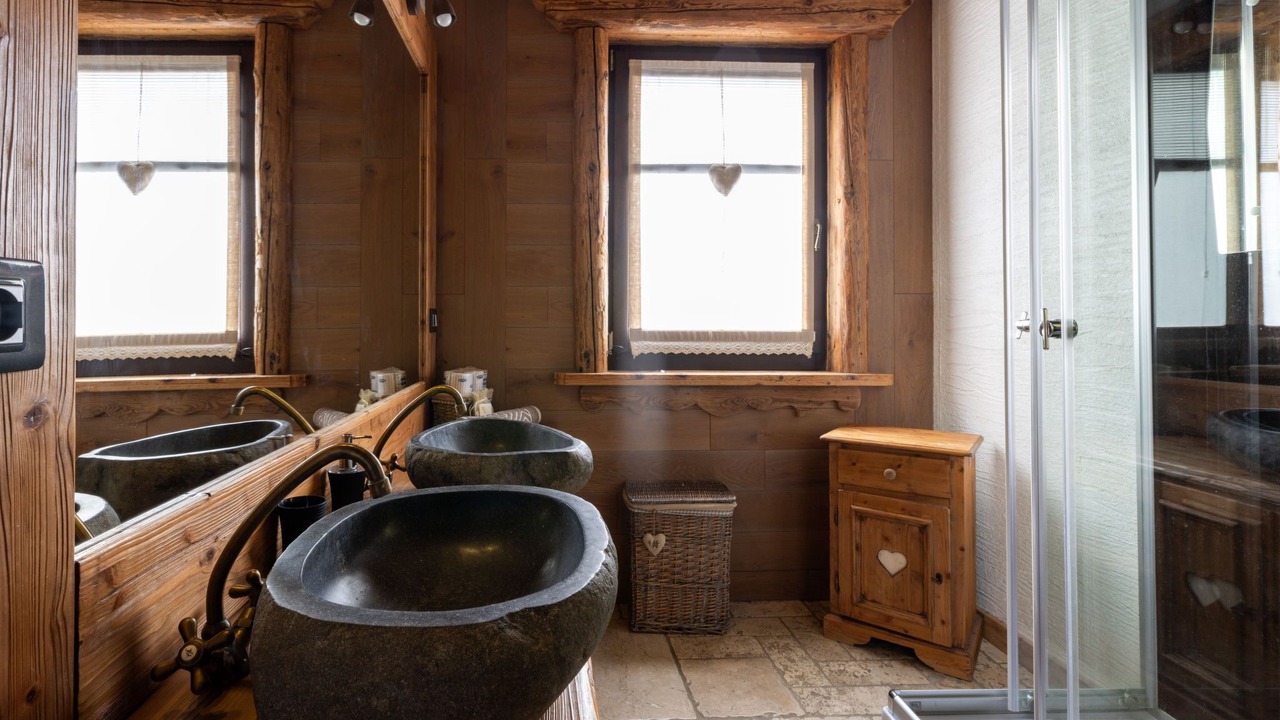 Photo of Bathroom in Ovaro