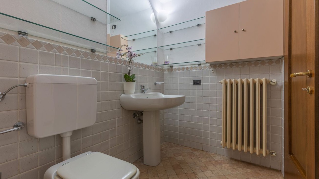 Photo of Bathroom in Ferrara Historic Centre