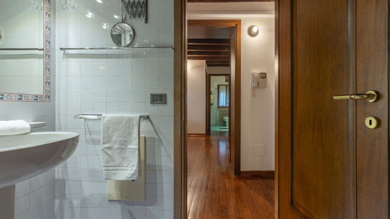 Photo of Bathroom in Ferrara Historic Centre