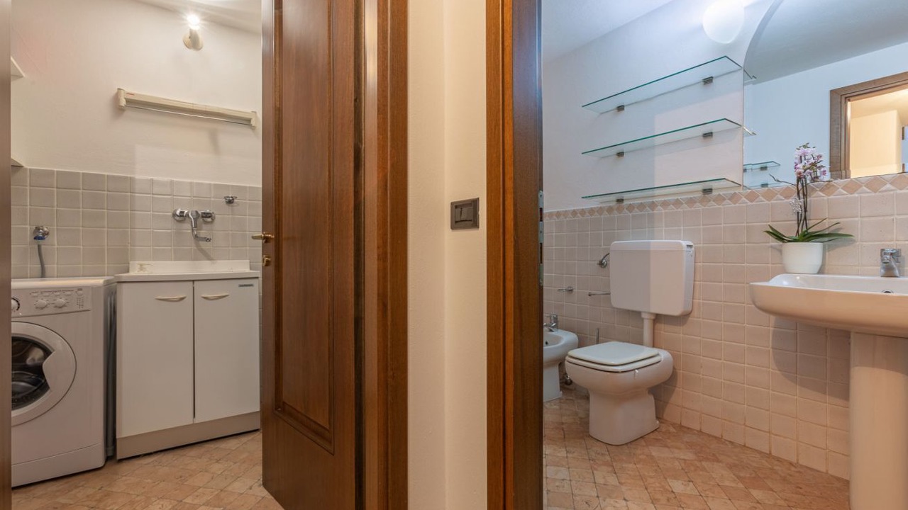 Photo of Bathroom in Ferrara Historic Centre