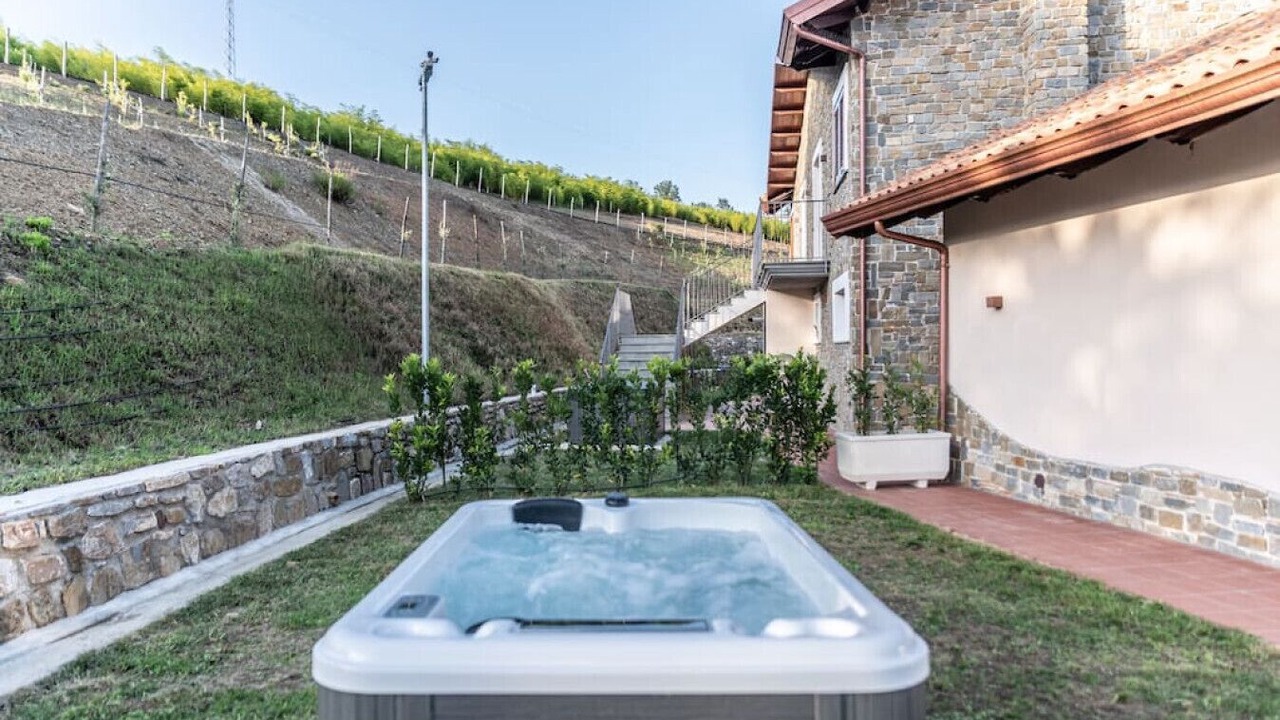Photo of Outdoor in Perito