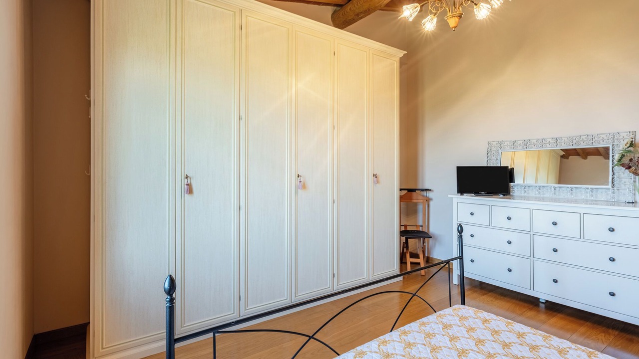 Photo of Bedroom in Serravalle Pistoiese