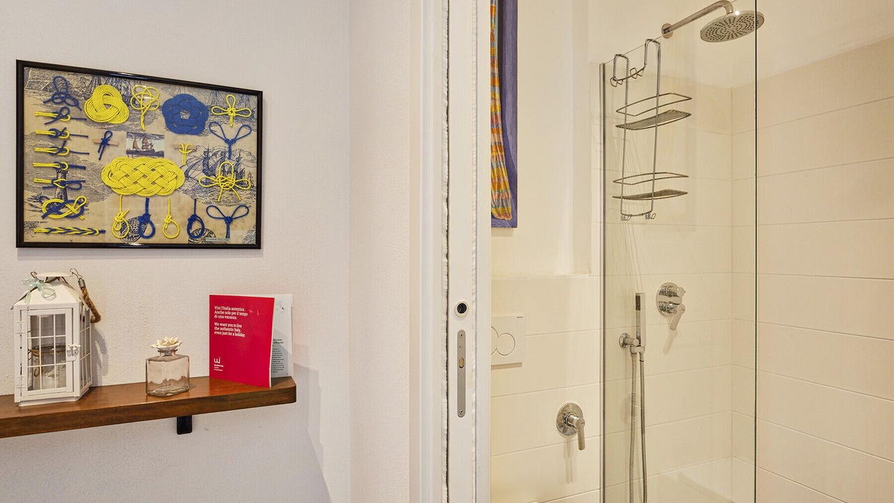 Photo of Bathroom in Recco