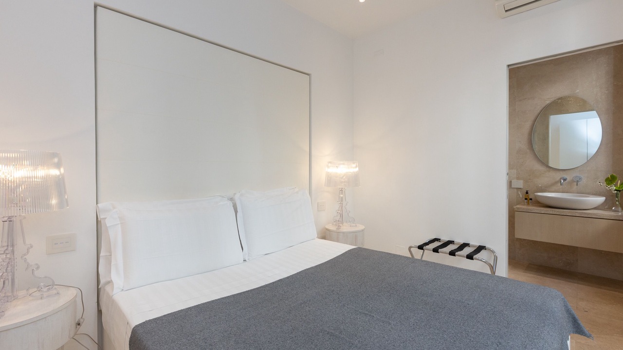 Photo of Bedroom in Rome City Centre