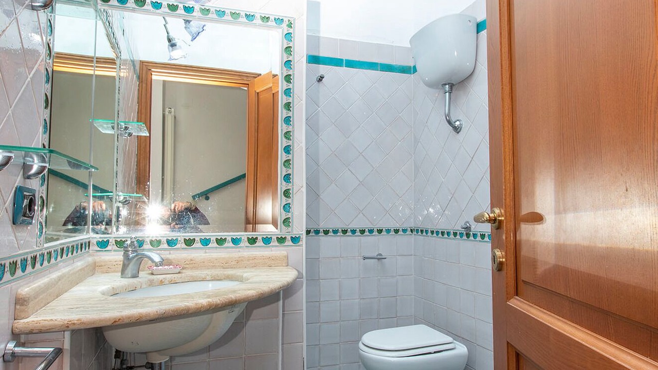 Photo of Bathroom in Palinuro
