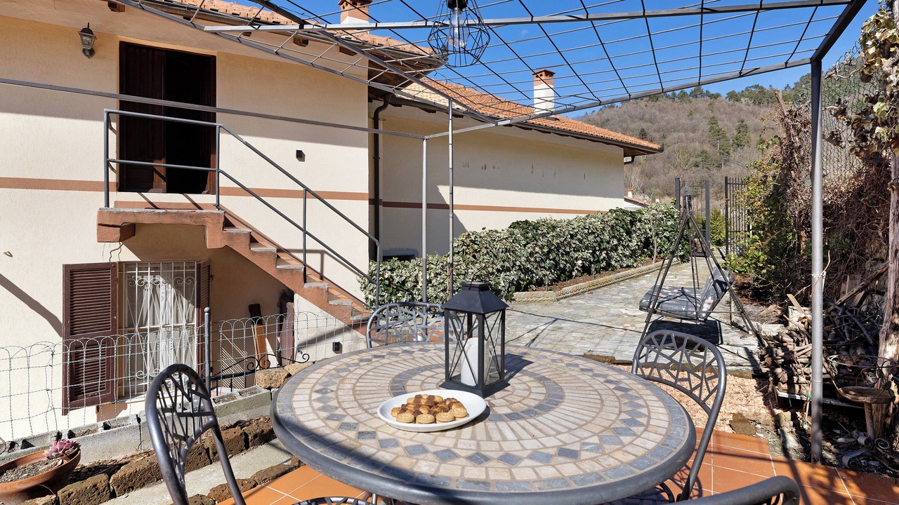 Photo of Outdoor in Castelvecchio di Rocca Barbena