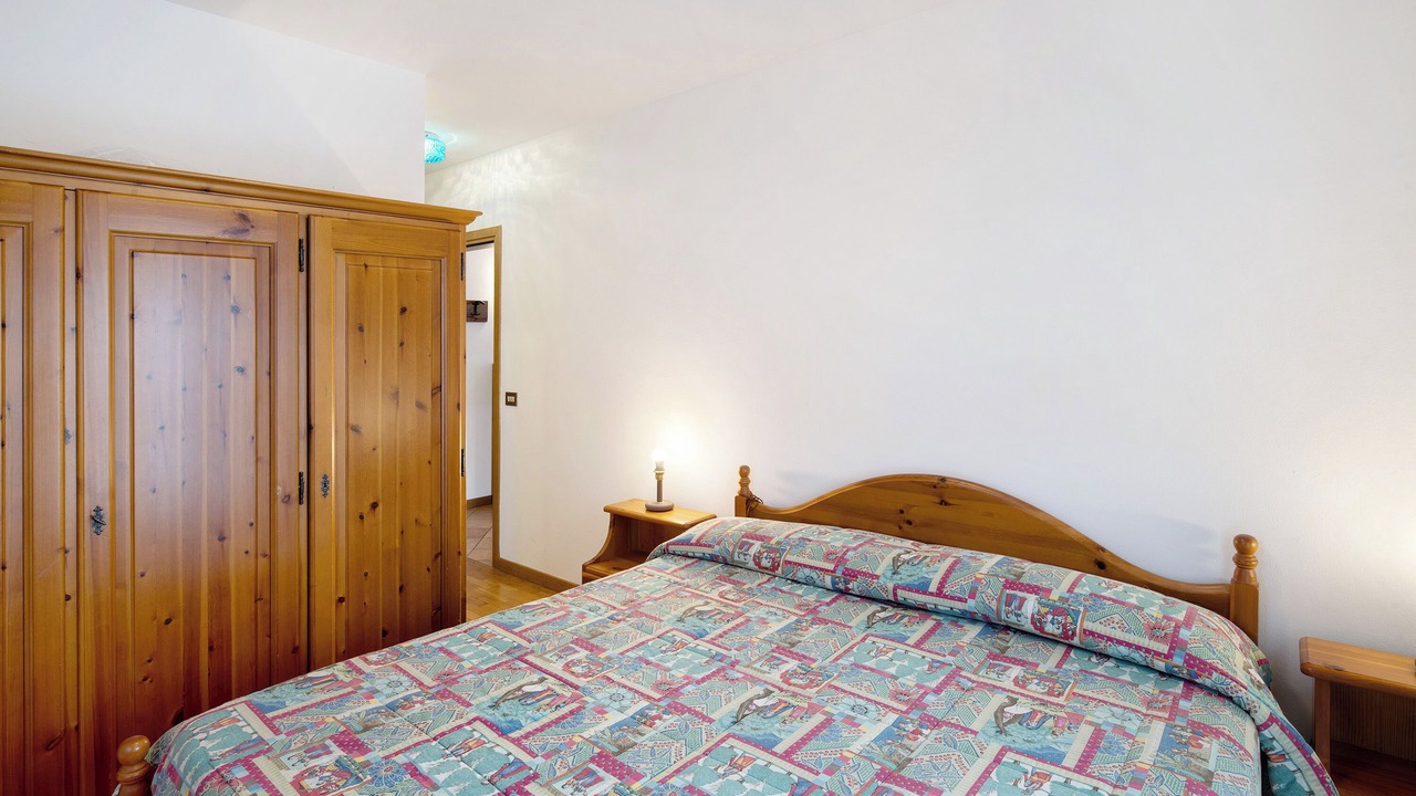 Photo of Bedroom in Caviola