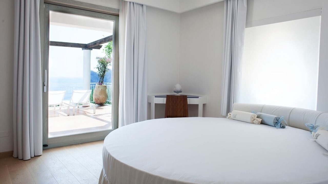 Photo of Bedroom in Sirenuse