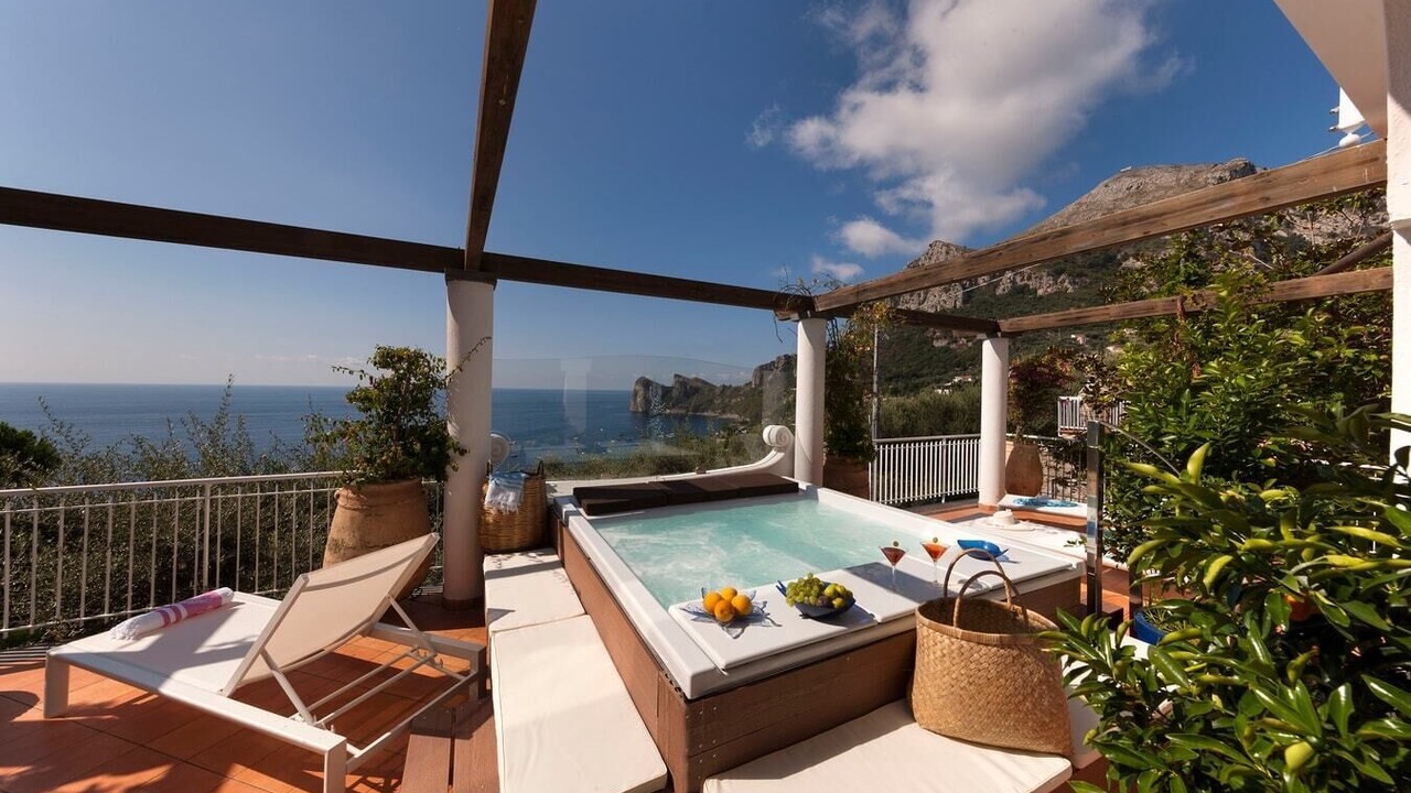 Photo of Outdoor in Sirenuse