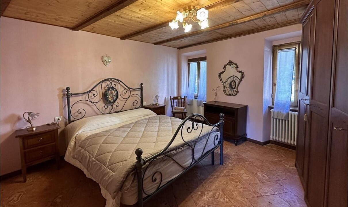 Photo of Bedroom in Colonno