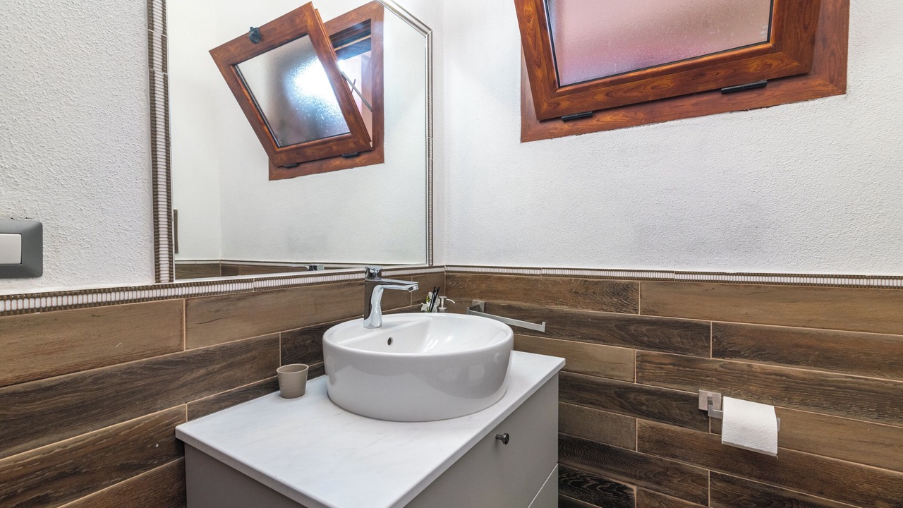 Photo of Bathroom in San Teodoro City Centre