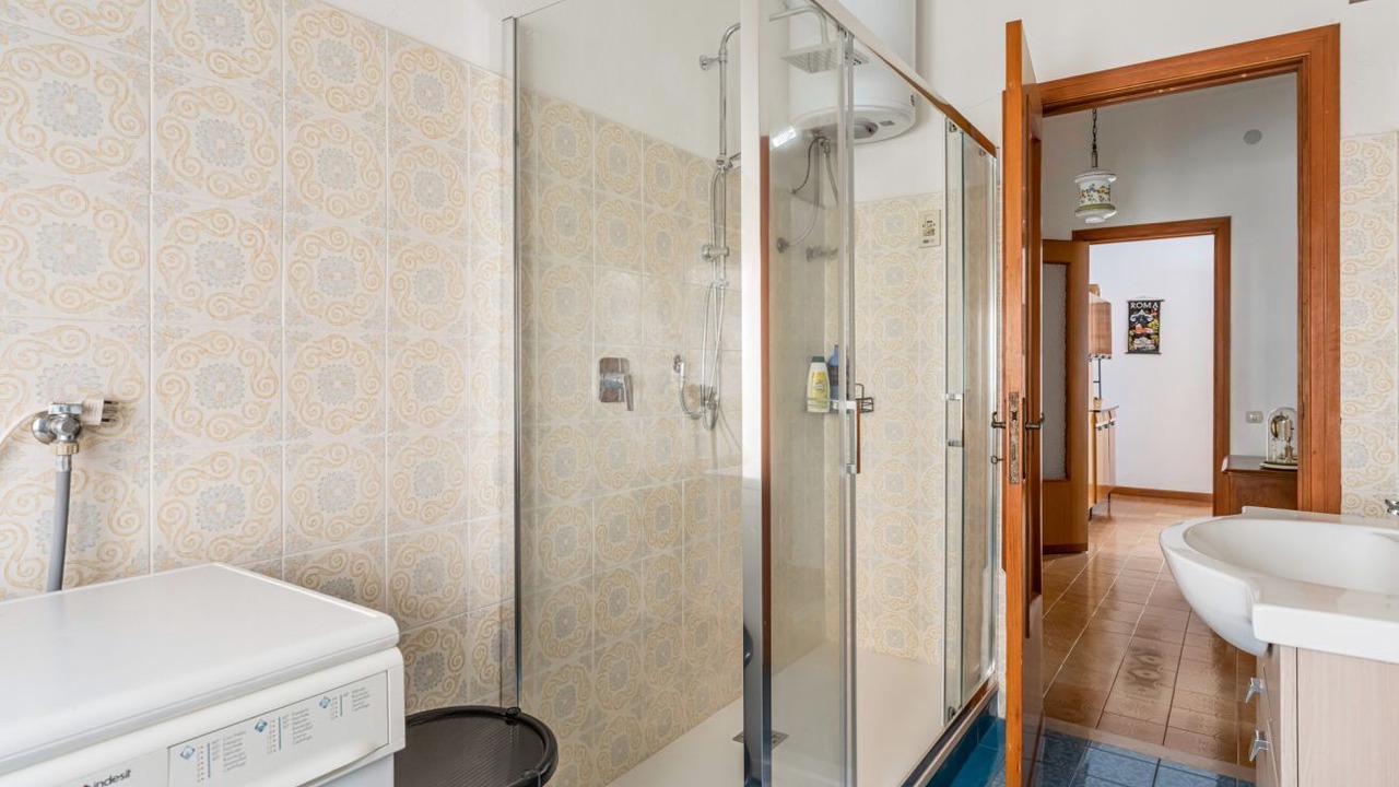 Photo of Bathroom in Buggerru