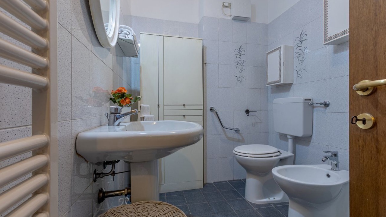 Photo of Bathroom in Ferrara Historic Centre