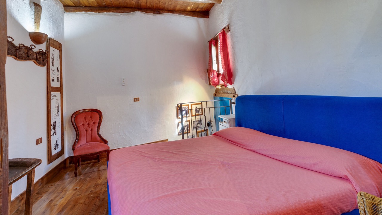 Photo of Bedroom in Orgosolo