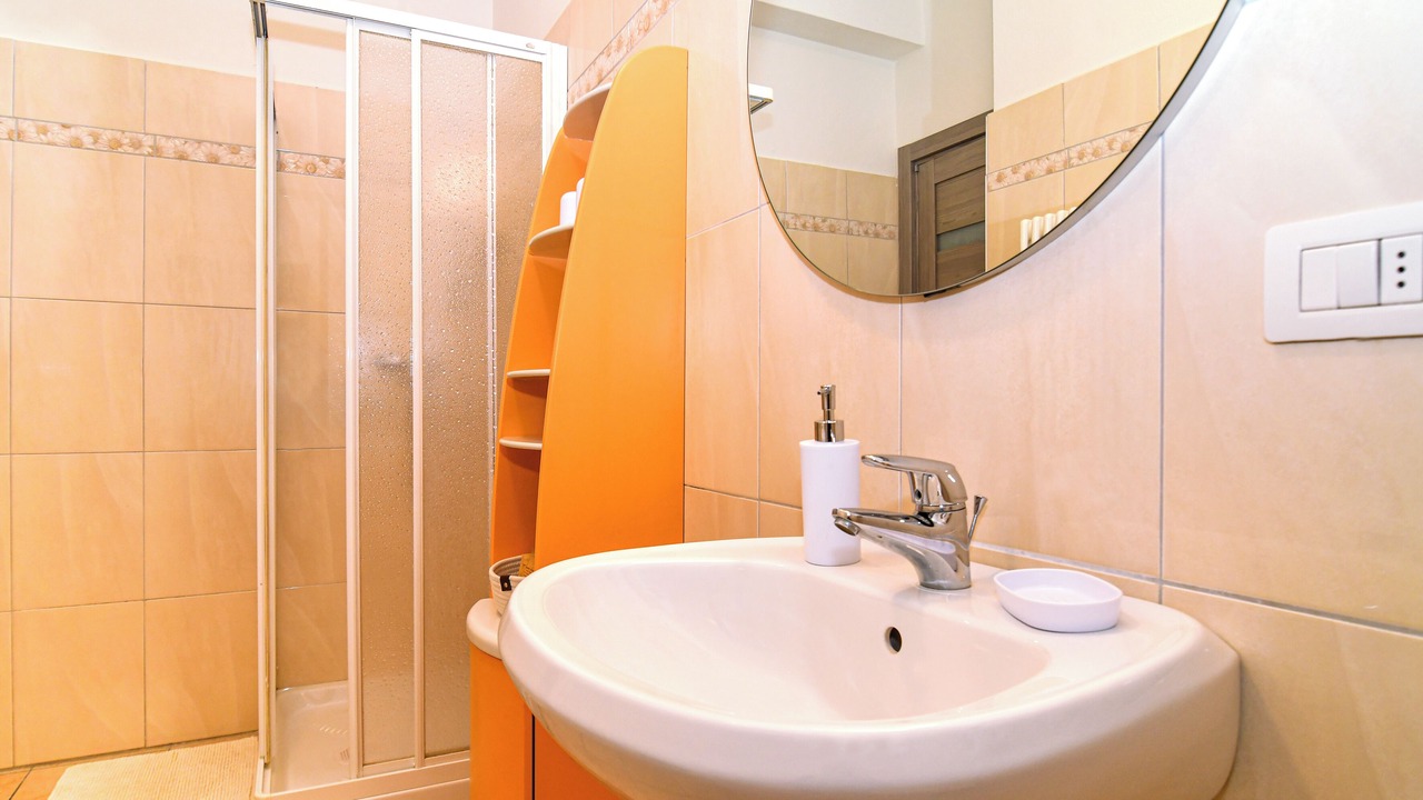 Photo of Bathroom in Re
