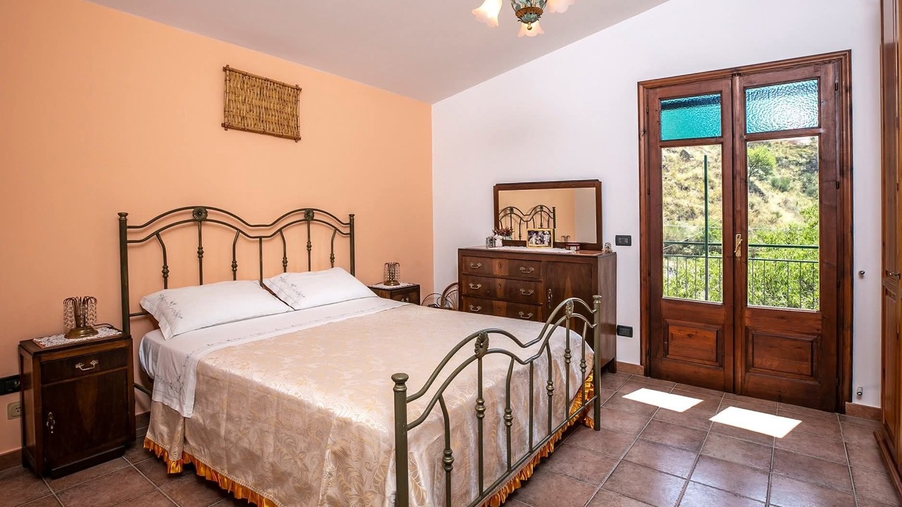 Photo of Bedroom in Mitogio