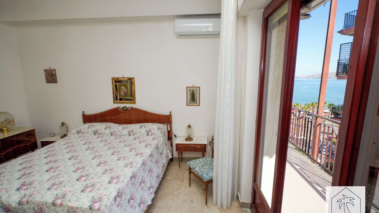 Photo of Bedroom in Crotone