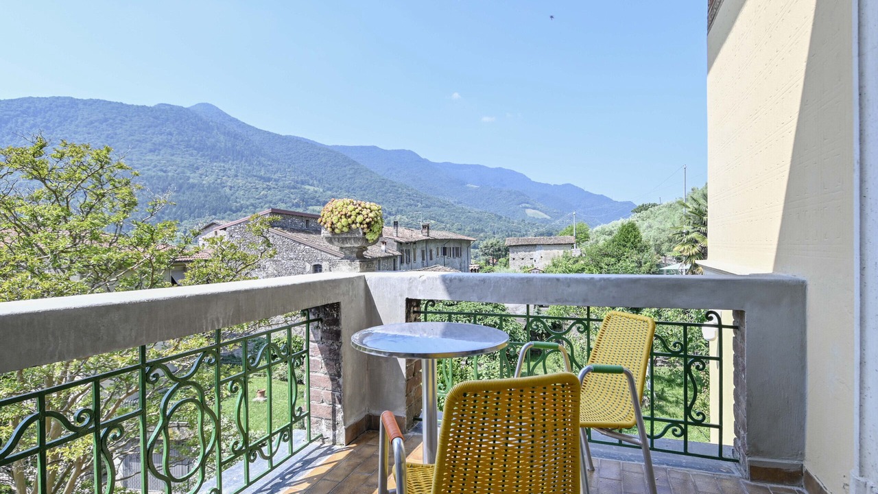 Photo of Patio Balcony in Solto Collina
