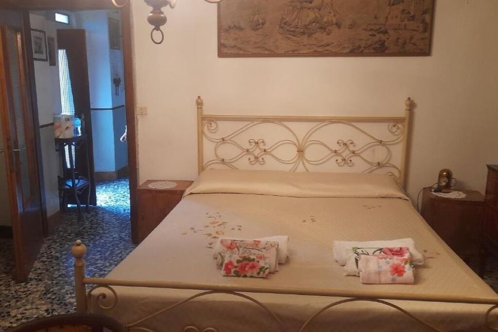 Photo of Bedroom in Beura-Cardezza