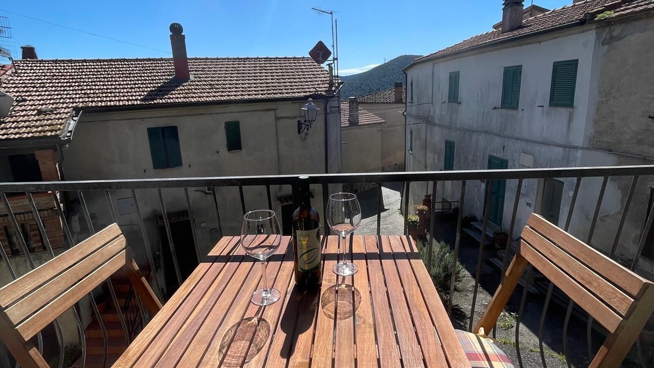 Photo of Outdoor in Tirli