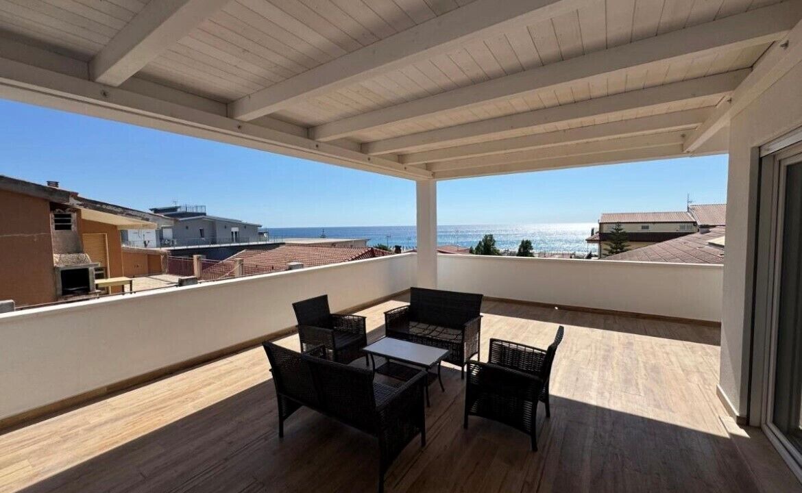 Photo of Patio Balcony in Ciro Marina