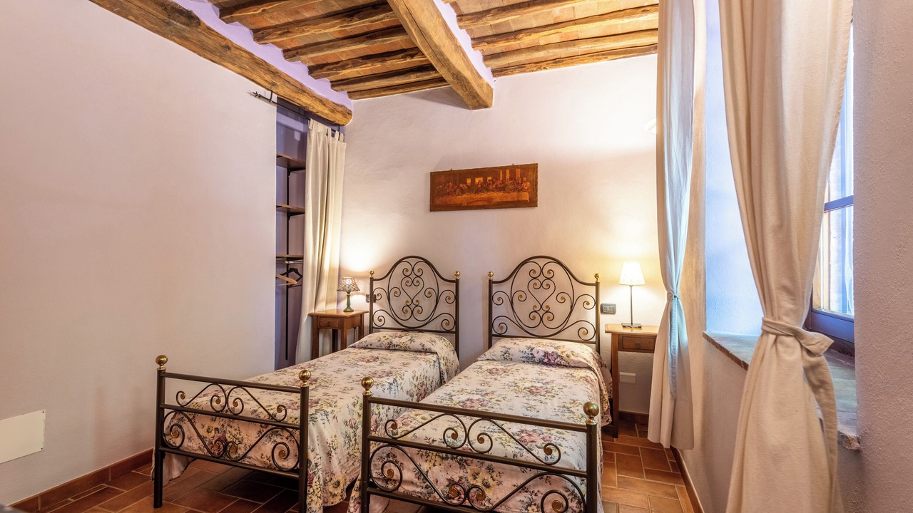 Photo of Bedroom in Monticiano