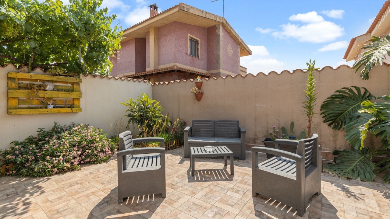 Photo of Patio Balcony in Riola Sardo