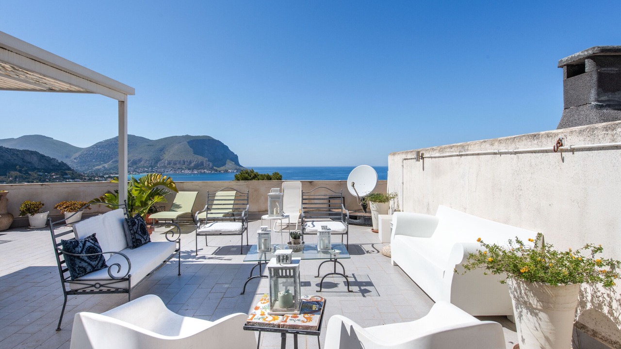 Photo of Patio Balcony in Addaura