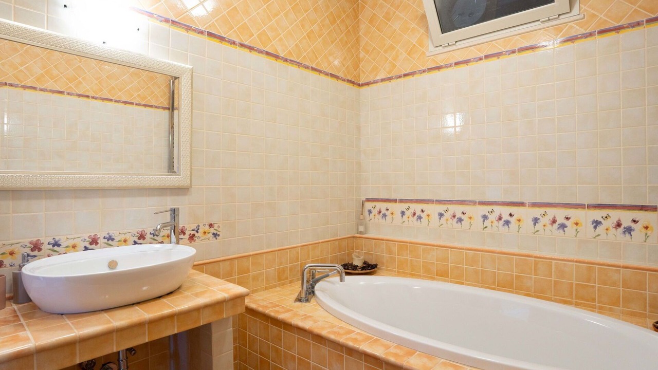 Photo of Bathroom in Borghetto Santo Spirito