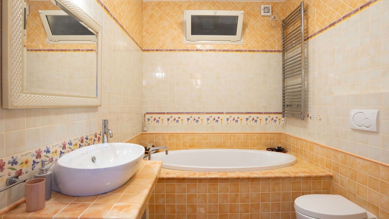 Photo of Bathroom in Borghetto Santo Spirito