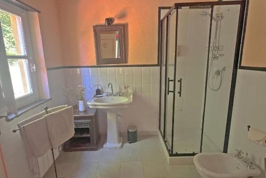 Photo of Bathroom in Brugnato