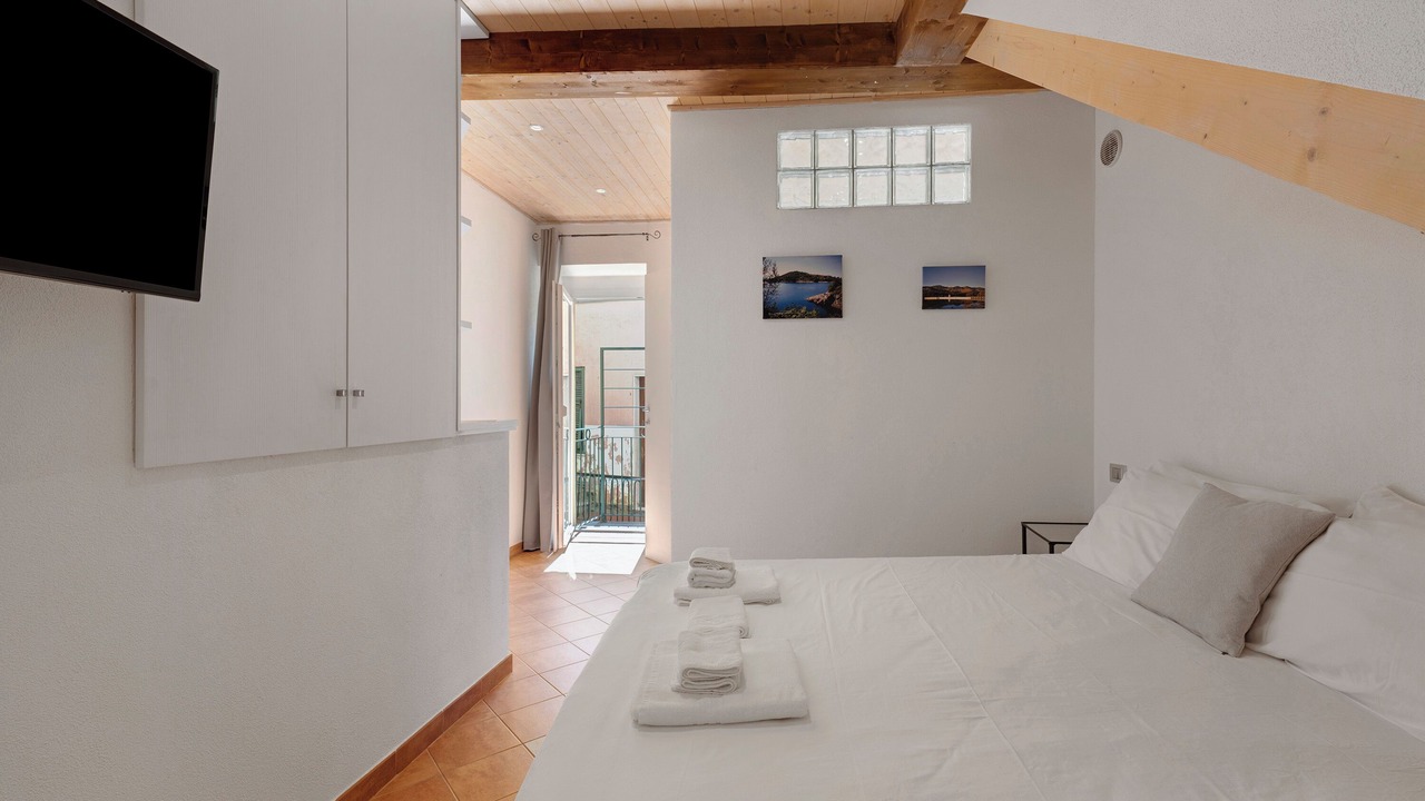 Photo of Bedroom in Borzonasca