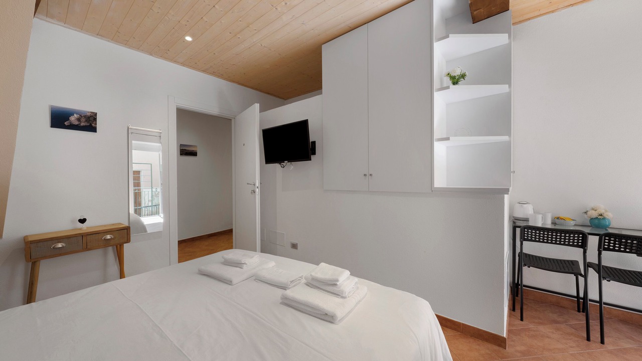 Photo of Bedroom in Borzonasca
